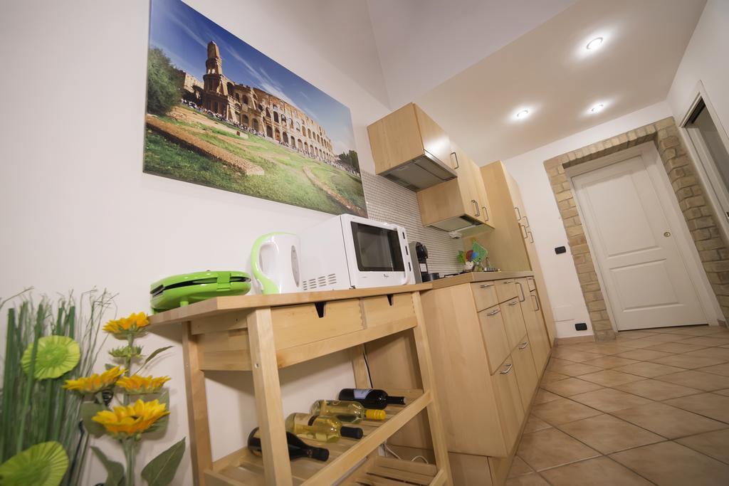 Coliseum Rome Apartments Szoba fotó