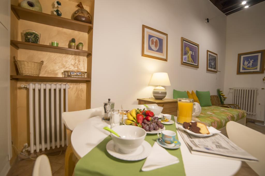 Coliseum Rome Apartments Szoba fotó