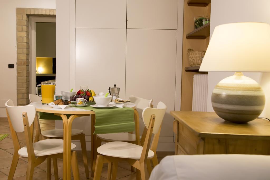 Coliseum Rome Apartments Szoba fotó