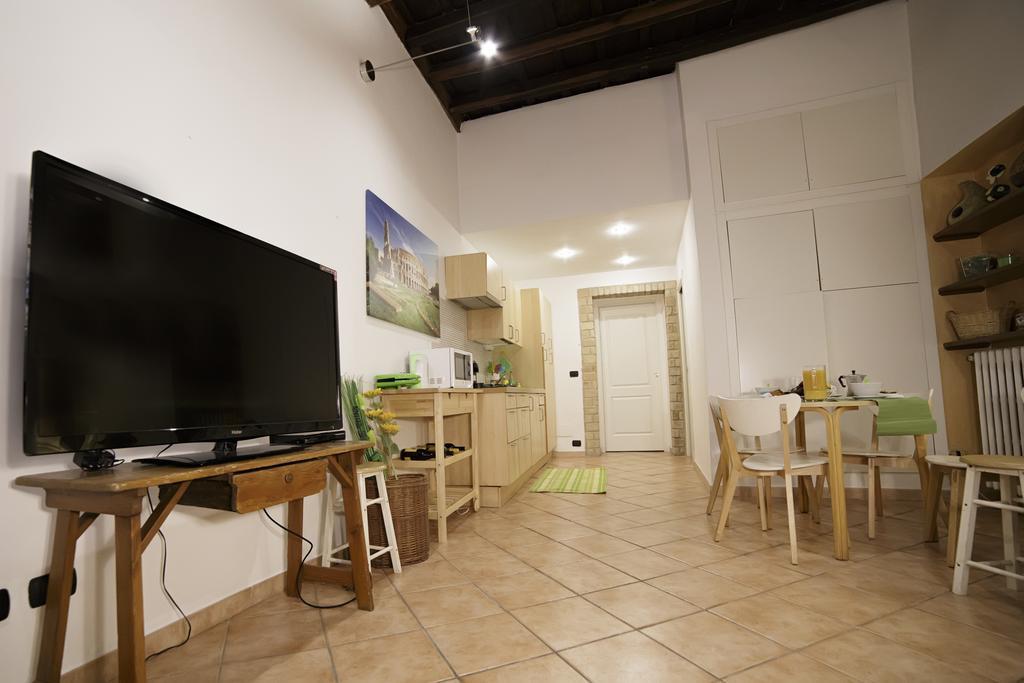 Coliseum Rome Apartments Szoba fotó